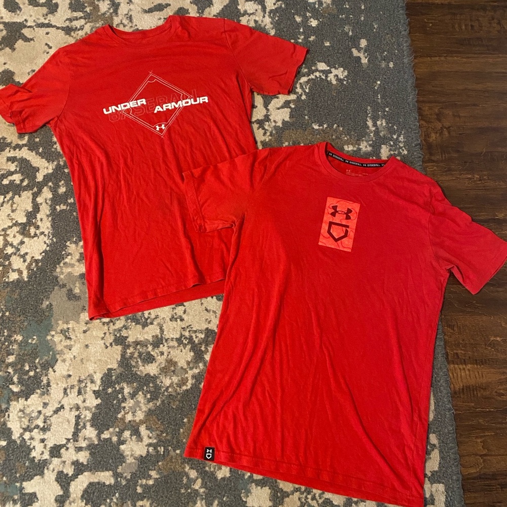 Bundle of 2 Men’s Under Armour Baseball Shirts Size Medium